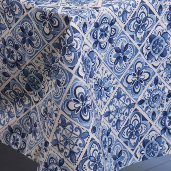 blue_pattern_tablecloth_1080x1080 blue_pattern_tablecloth_1080x1080